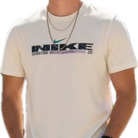 Nike T-shirt
